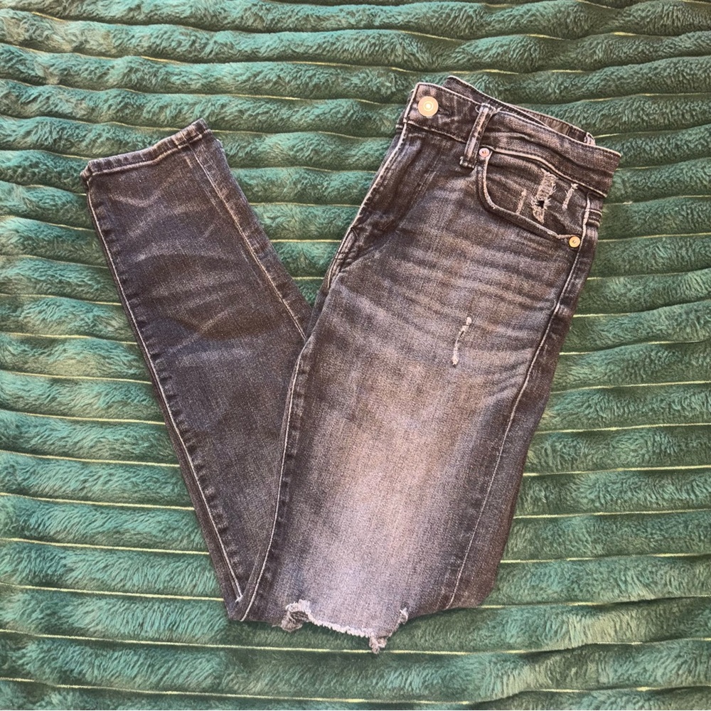 Men’s American Eagle Distressed Athletic Skinny Jeans